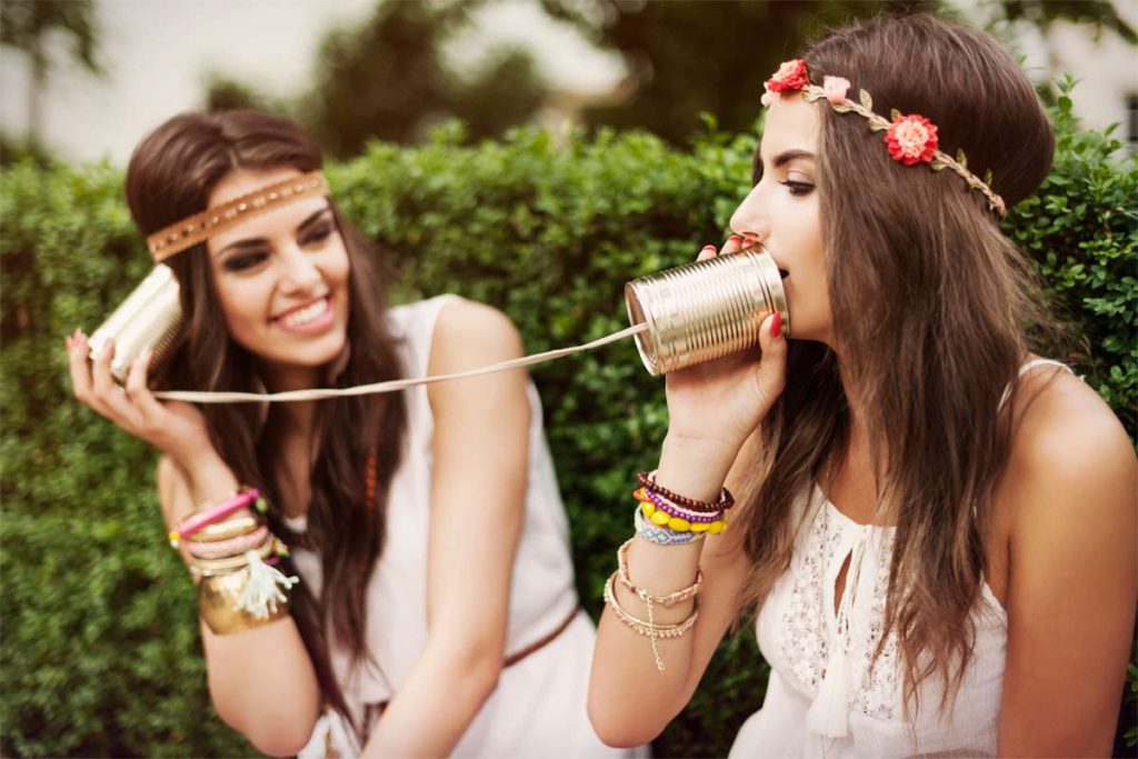 cómo disfrazarse de hippie con ropa normal