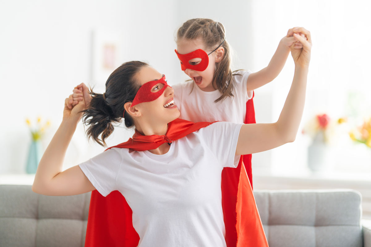 Disfraces de superheroínas para regalar el Día de la Madre