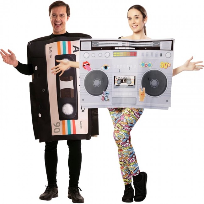 pareja disfraces cassette y radio cassette